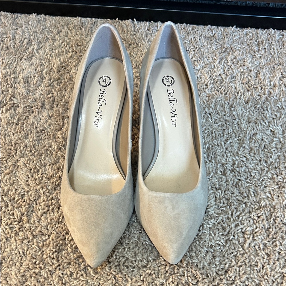 Bella Vita Beige Suede Pointed Toe Heels